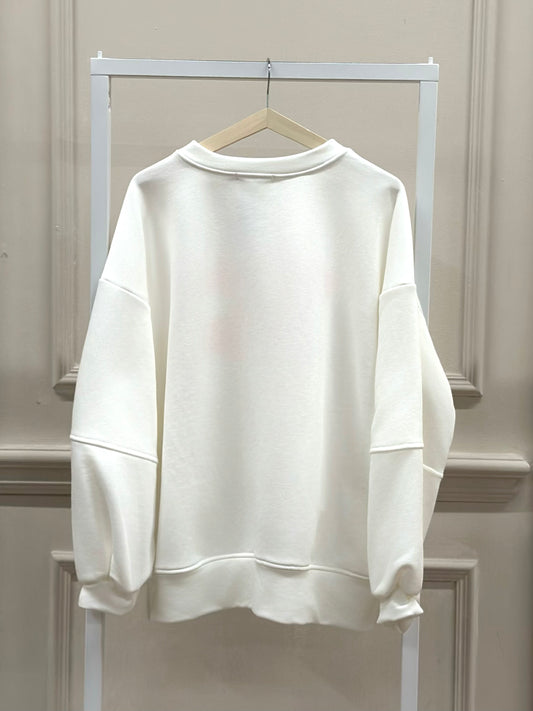 Oversize "Matcha Club" Sweatshirt in Weiß