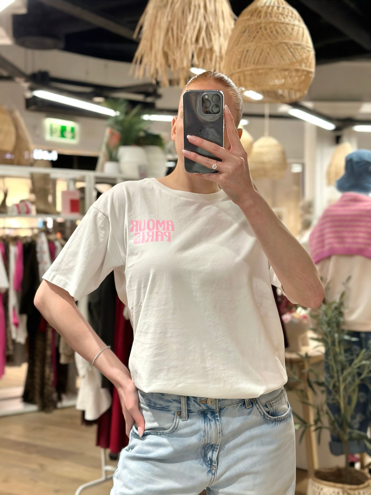 Amour Paris T-Shirt in Weiß