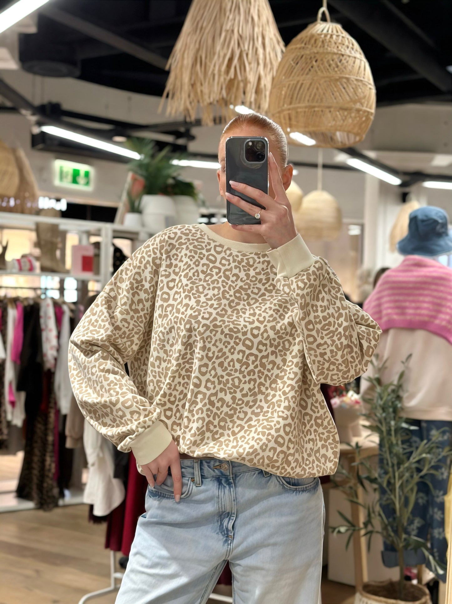 Leo Sweatshirt