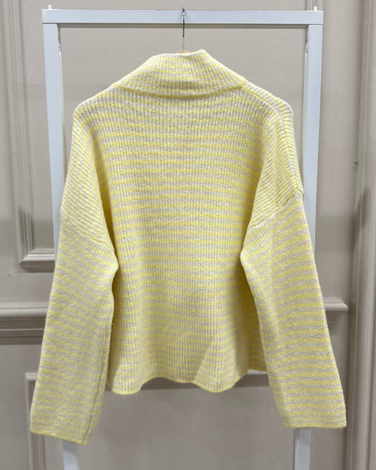 Gestreifter Strickcardigan in Gelb/Creme