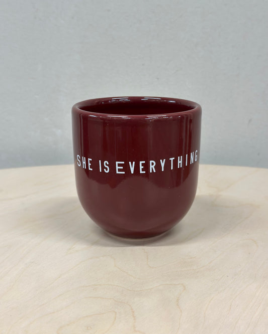 Statement Porzelanbecher "SHE IS EVERYTHING"