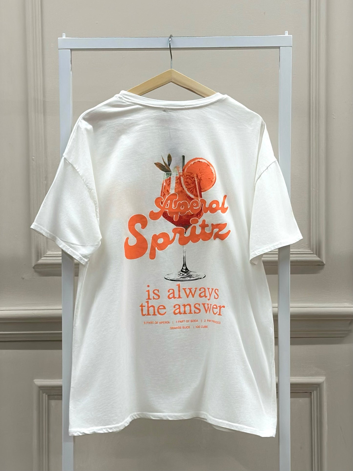 Aperol Spritz Signature Tee in Weiß