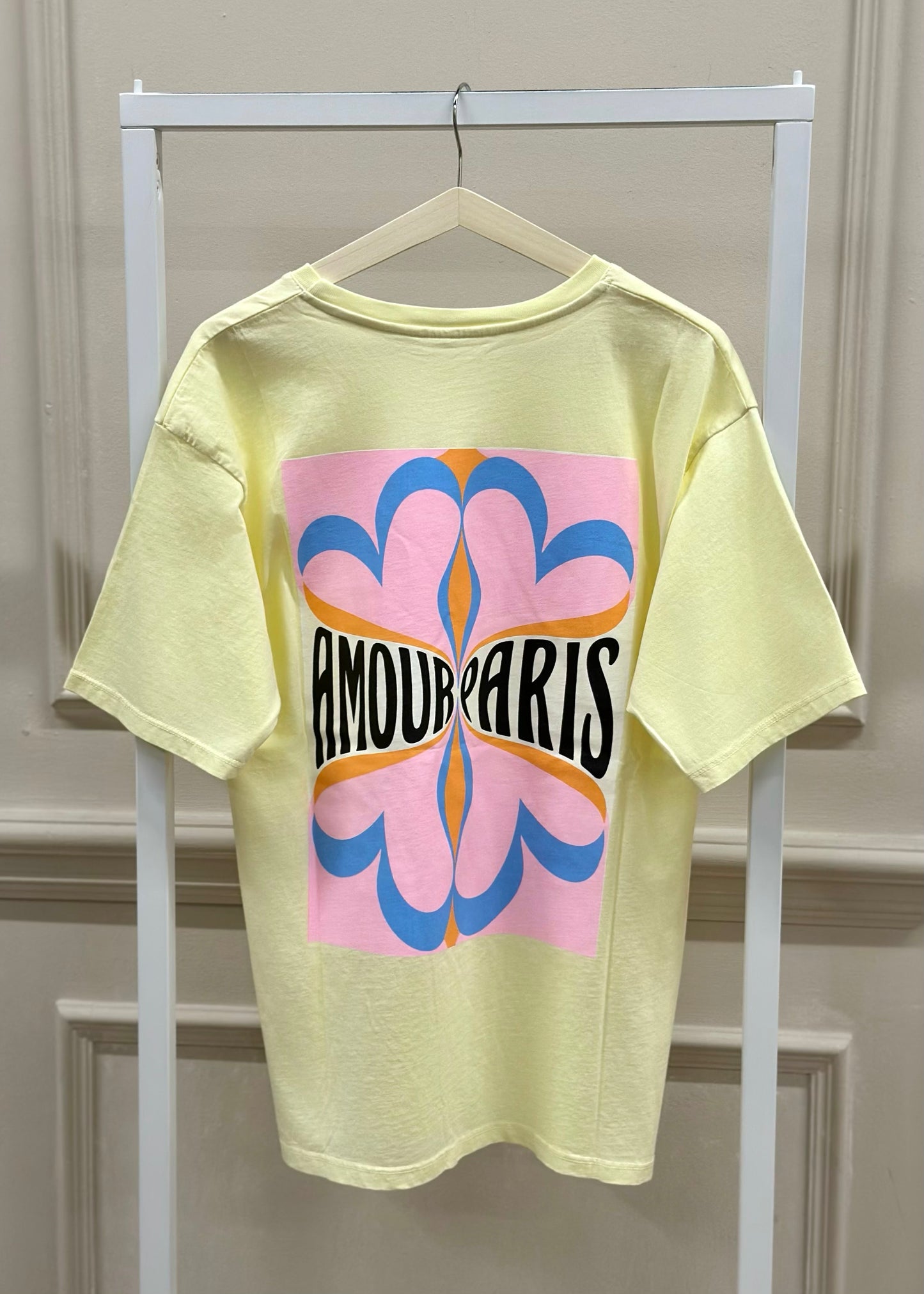 Amour Paris T-Shirt in Gelb