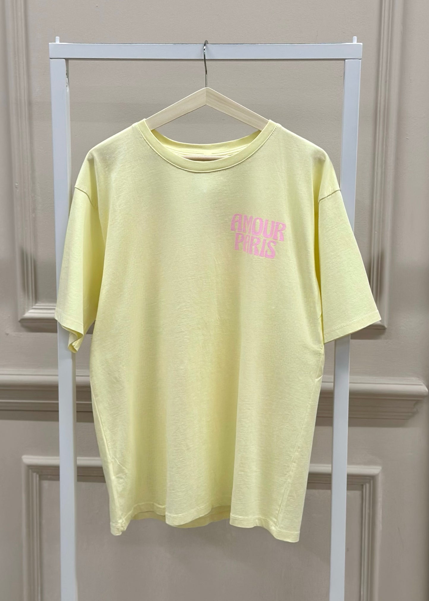 Amour Paris T-Shirt in Gelb