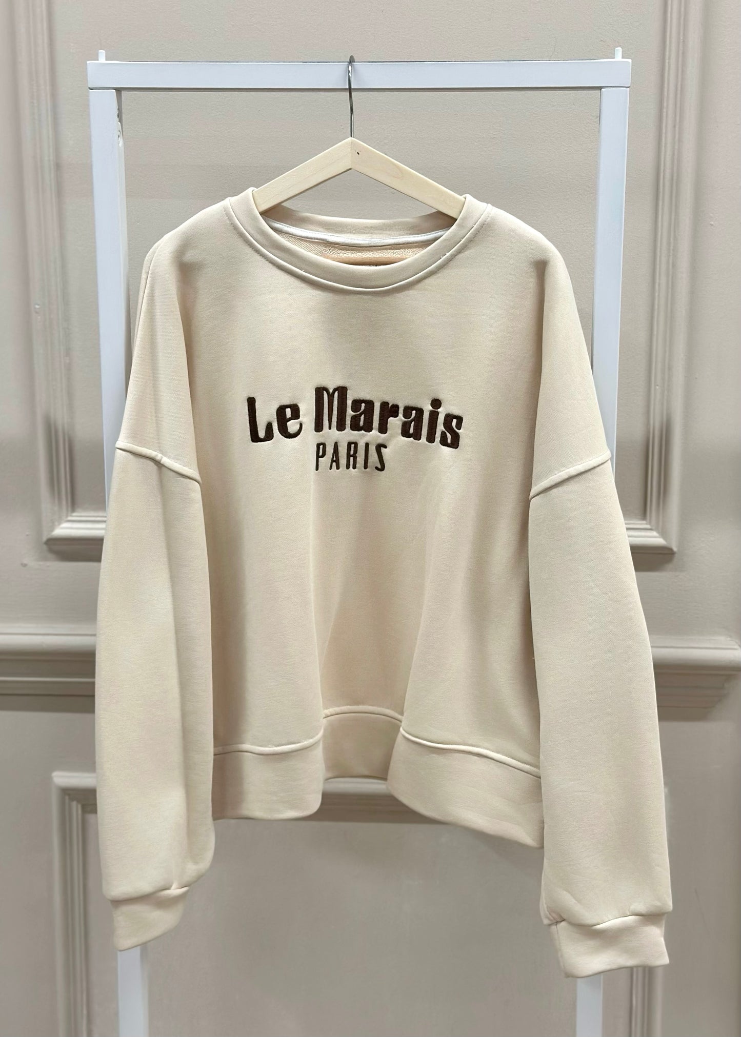 Le Marais Paris Sweatshirt in Beige