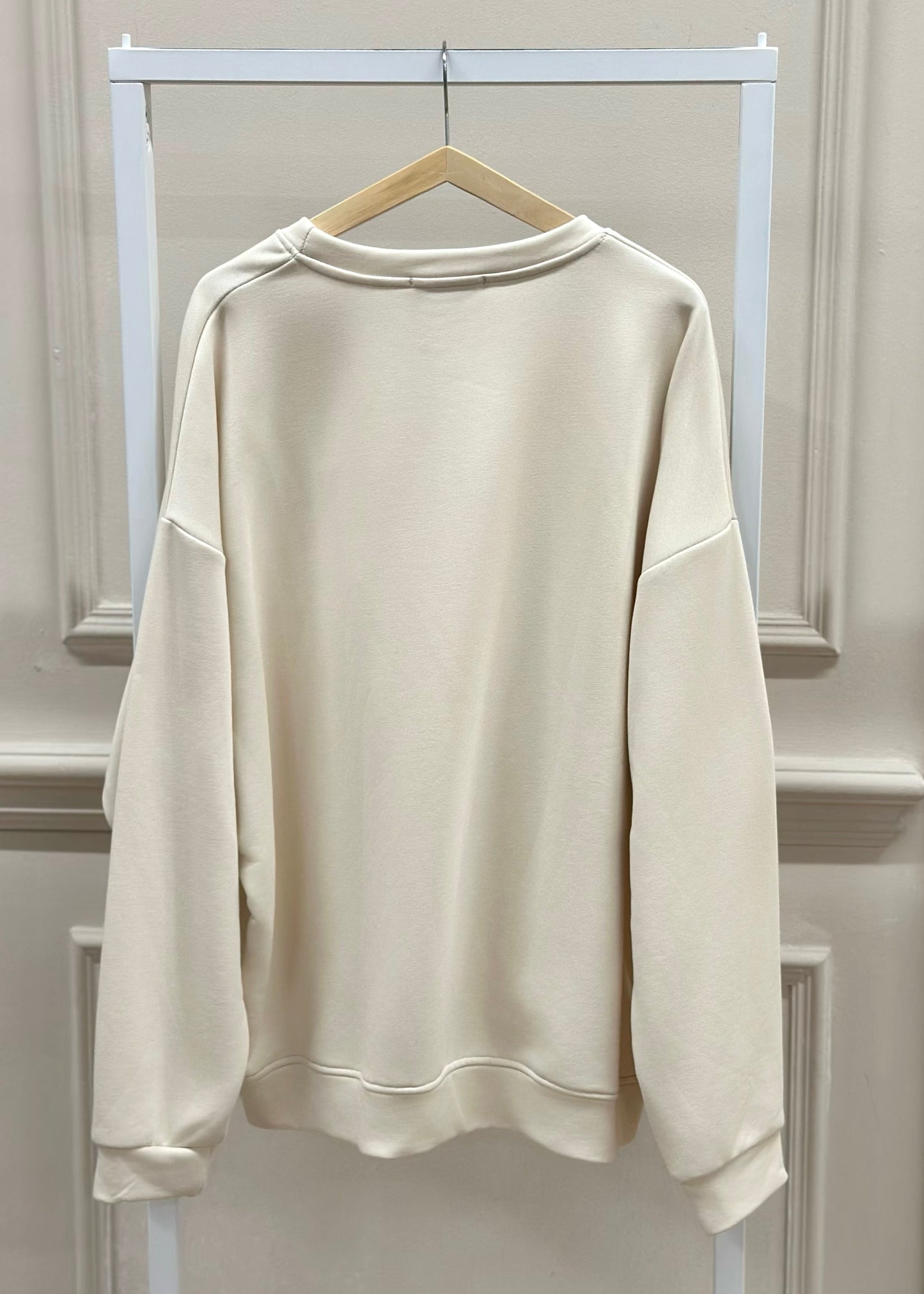 COOL MOMS CLUB Sweatshirt in Beige