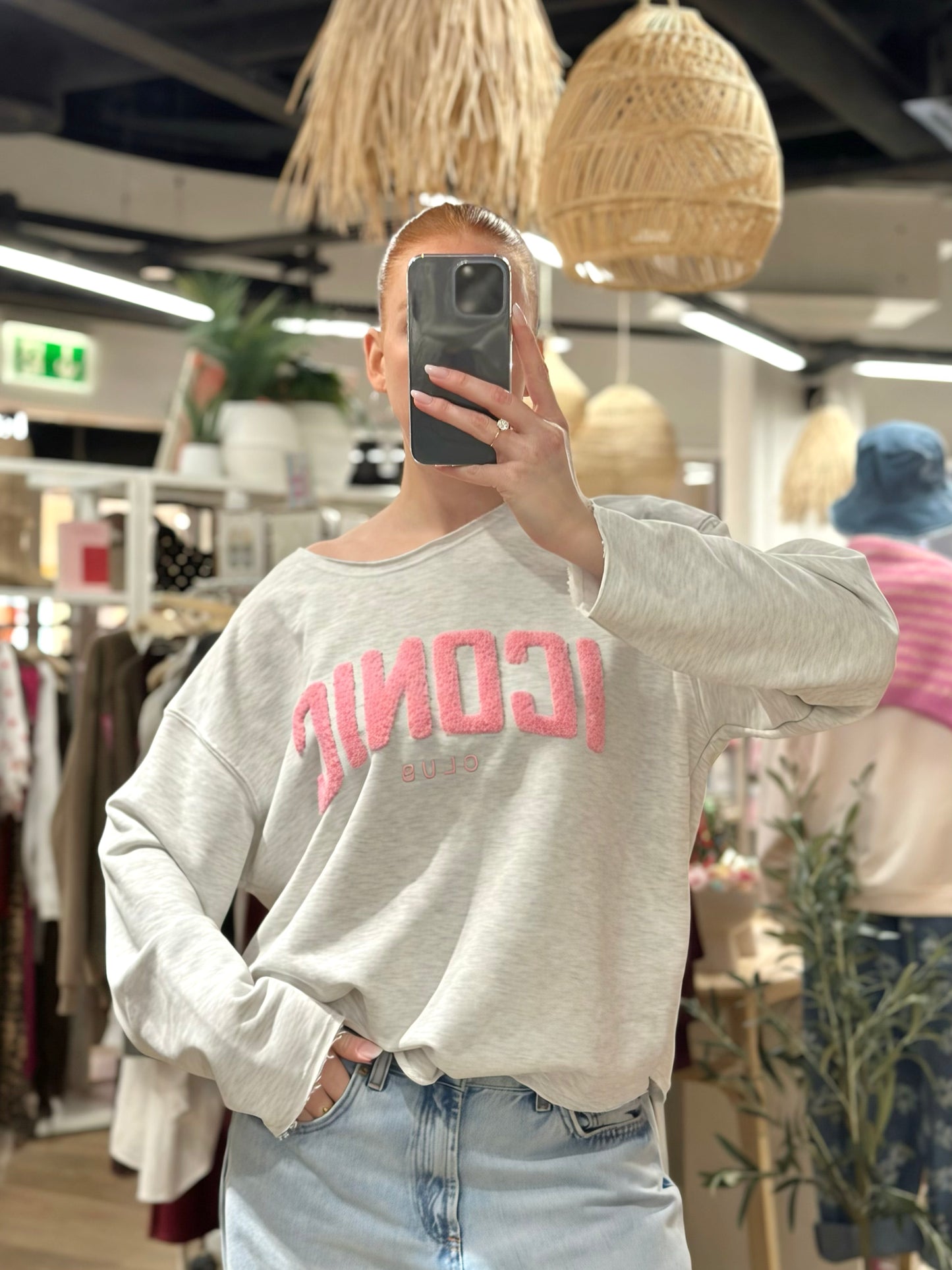 Iconic Club Sweatshirt in Grau