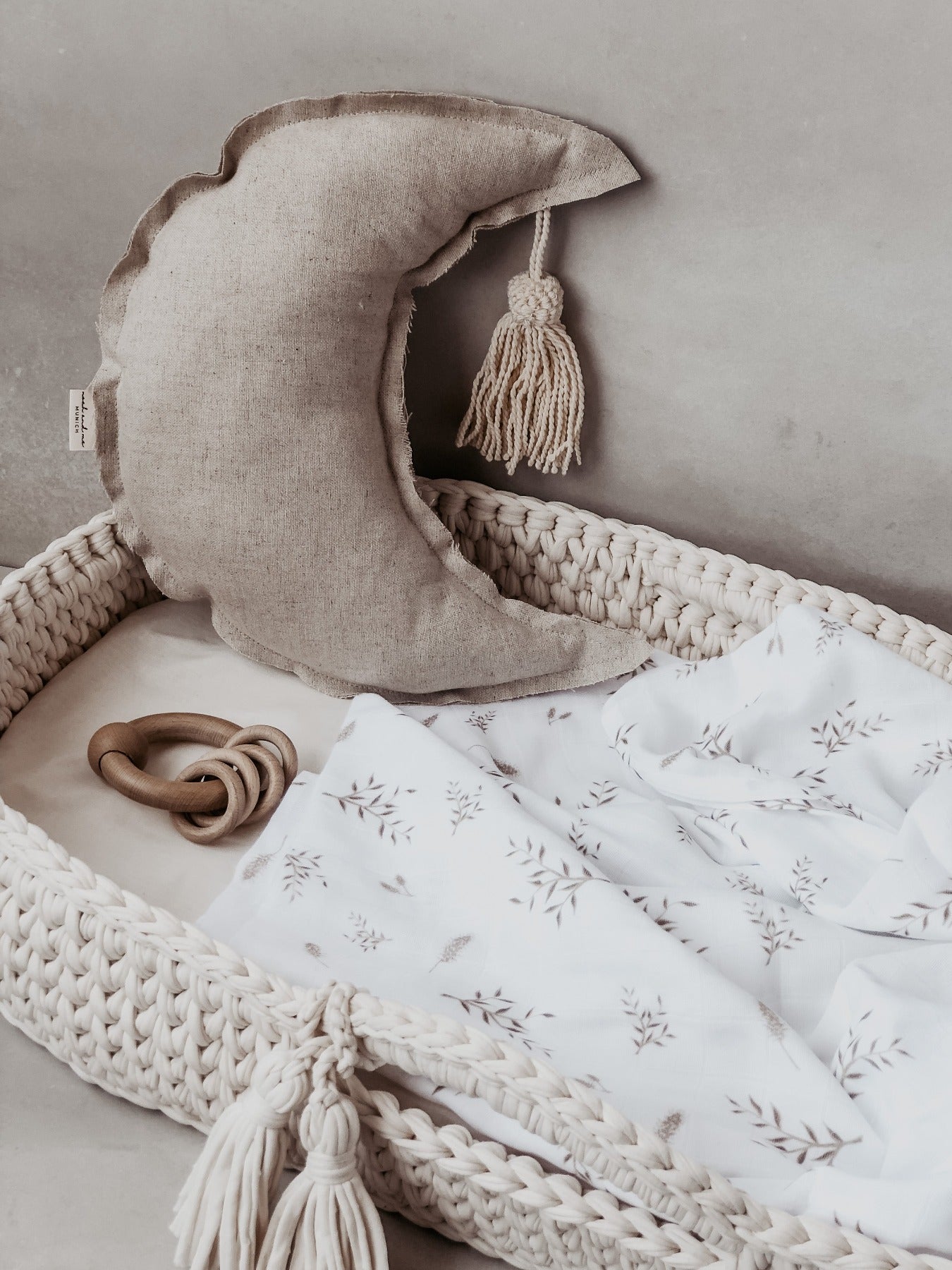 KISSEN-LINEN-MOON-NOAHANDME