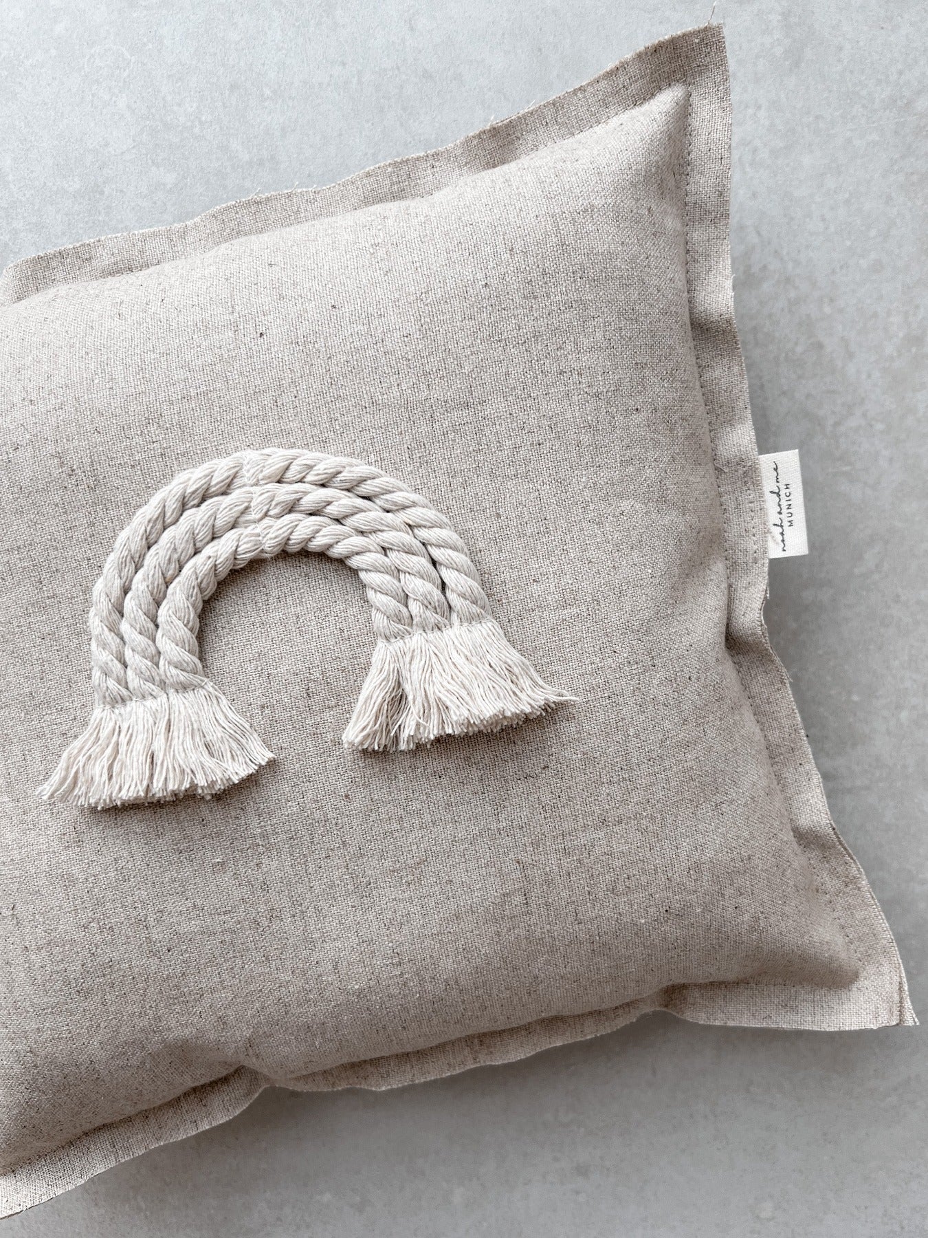 KISSEN-RAINBOW-LINEN-NOAHANDME