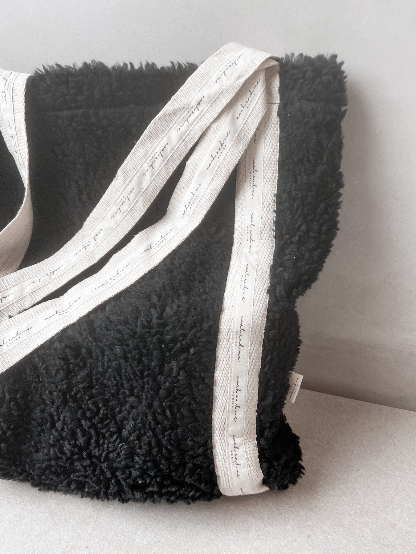XL-TEDDY-BAG-BLACK-NOAHANDME