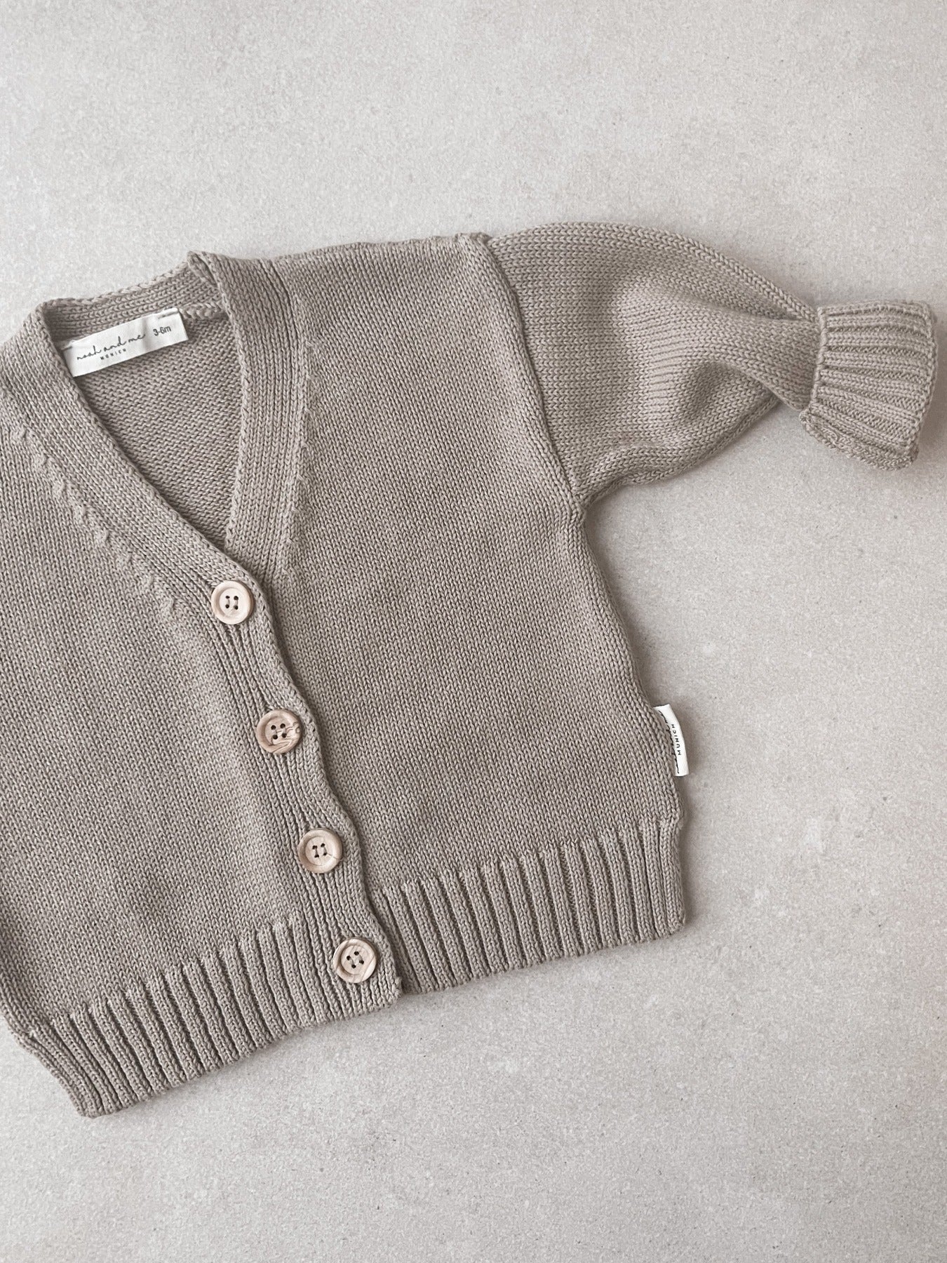 OVERSIZE-KNIT-CARDIGAN-PURE-NOAHANDME